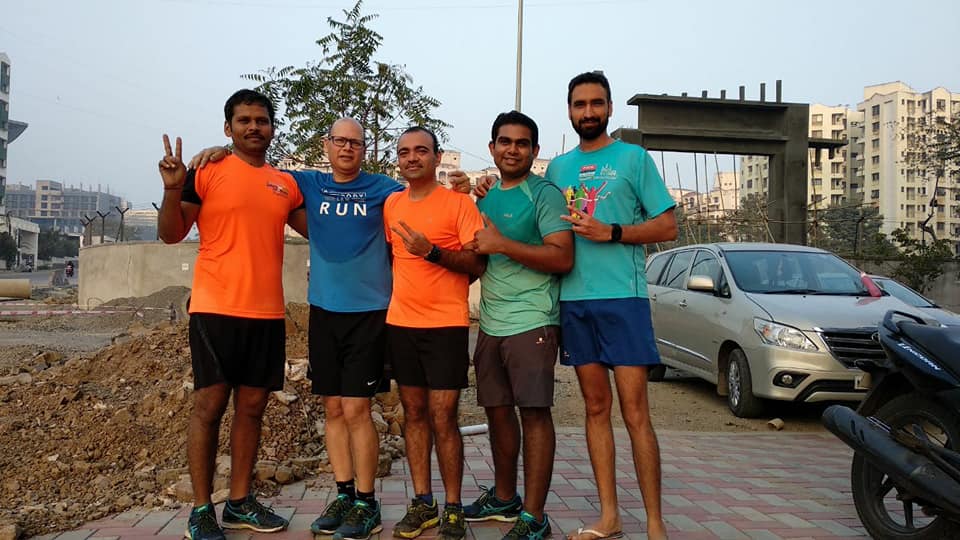 ABC_R_U_N's tweet photo. Super Thrilling Thursday with Timed run.
"The best pace is a suicide pace, and today is a good day to die."

Friday is #Coachspecial
See you all tomorrow.

#ABCRun #BetterTomorrow #TimedRuns #Temporunning #Bestyesterday @hashPune #Pune #Runningaddicts #fitness https://t.co/7RsnxkrSxK