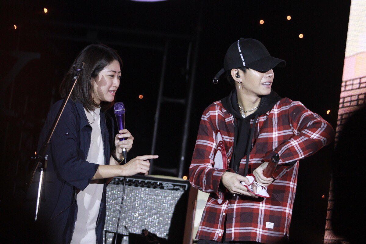 ikazyy_'s tweet photo. เซทนี้ เก๊าดีจายยย #เป็กผลิตโชค พับพัดได้แย้ววววว... 😉🎉🎉🎉 *จุดพลุ* ปุงๆๆๆๆ 

📷 _zrebrum_ 🙇🏻‍♀️ https://t.co/bZhy1fq2Ld