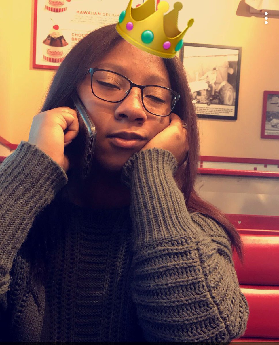Justsoyouknw's tweet photo. Happy Valentine’s Day beautiful 😍 https://t.co/6urZbM3bgl