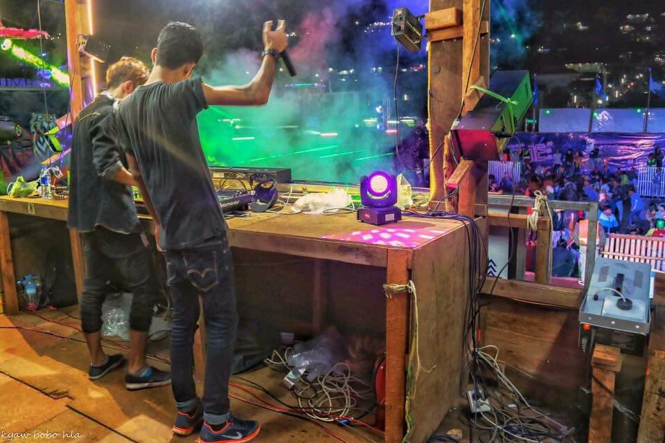 DjMickeyVox's tweet photo. #Trapaholic https://t.co/Ep9J2hzkeE