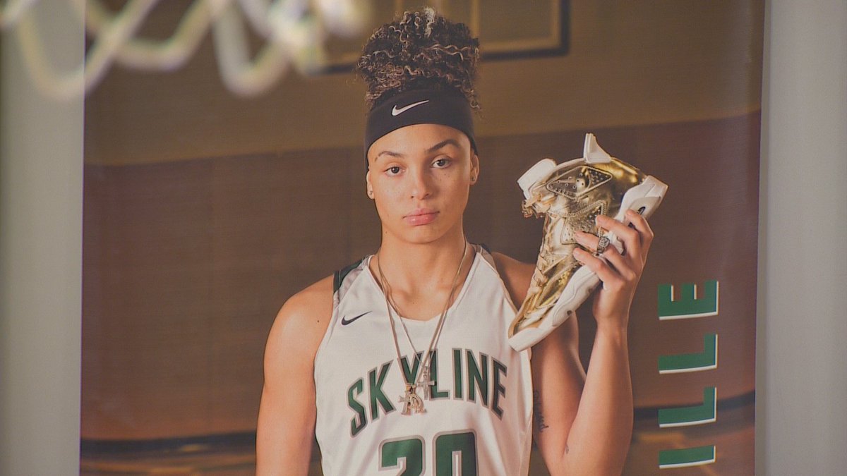 Coming up at 10:45 on KONG, the Prep Zone with #Skyline's <a href="/JadeLoville/">J Love</a>, the state's top scorer with the golden touch.  #k5sports  <a href="/SkylineSideline/">SkylineSideline</a>  <a href="/SpartansSHS/">Skyline Athletics</a>