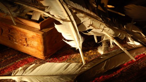 ..ricordo con tanta tenerezza quando si comunicava, non si digitava, quando si aprivano le lettere e non le notifiche, emozioni da proteggere..
#TwittoDi ricordi ed emozioni..
Buongiorno amici☕️🙋‍♂️😊