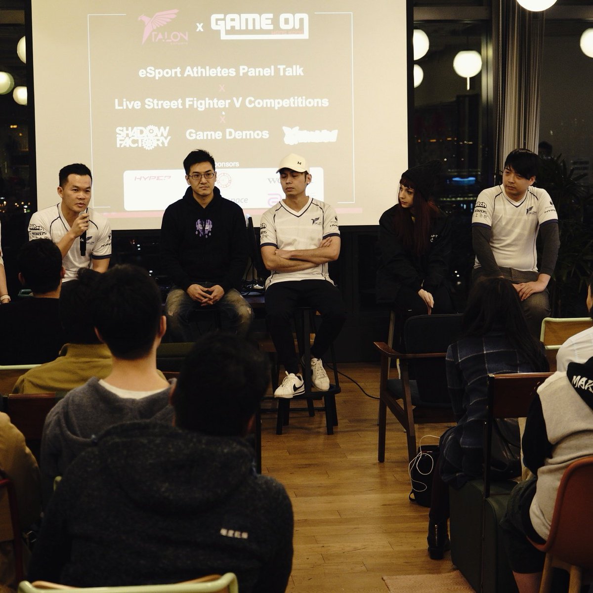 TALON_ESPORTS's tweet photo. First Talon x GameOn event! Thank you for coming and the support you have given us! Victory through unity! #Talonesports #GameOn #Esports #streetfighterv #HongKong https://t.co/Ql4q3zvepd