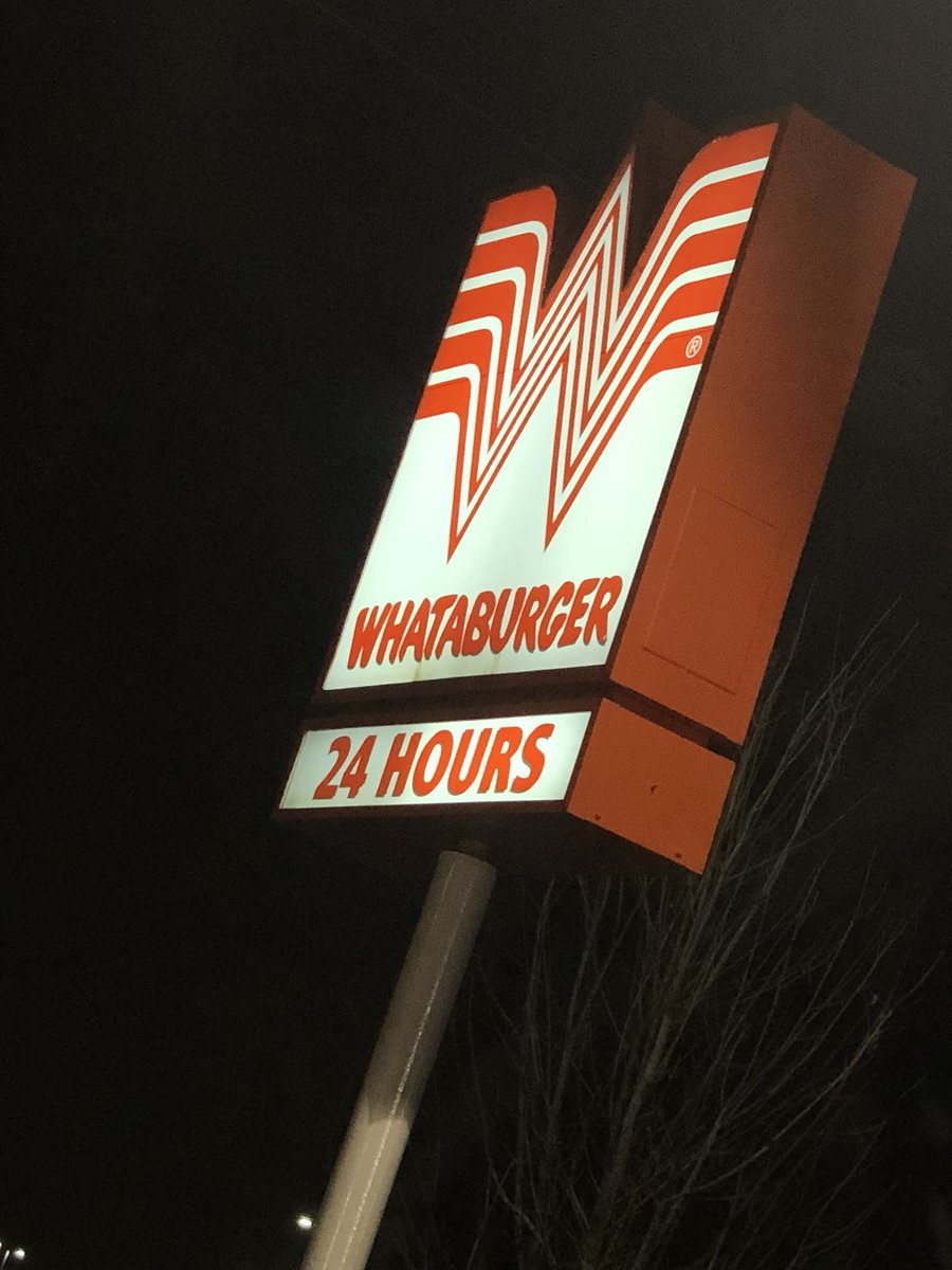 SimoneEli_TV's tweet photo. πππ Momma I made it #SimoneStarving #Sadness #Hangry #GiveMeAllTheCarbs #Grateful #Thankful #Blessed #BaconCheeseBurger #LargeMeal https://t.co/XsGj6y4t4h