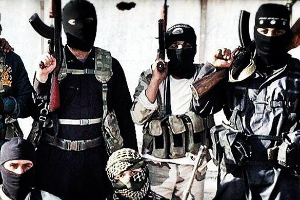 MatiasVirtan's tweet photo. A group of terrorists under command of field commander Abu Nasim was spotted not far from American training camp Al Tanf
#WarInSyria
#AlTanf
#USA_OutOfSyria
#AmericanTerrorists
#AmericanExpansion https://t.co/LjoPl5LqIC