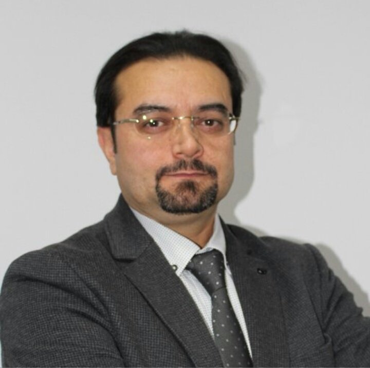 4 Şubat günü yaşananlar özünde İran’ın önemli bir meselesini gün yüzüne çıkarmıştır:
Tarikatlar!

 <a href="/mehmet_koch/">mehmet koç</a>
<a href="/erzdiplomasi/">Erzurum Diplomasi Akademisi</a> <a href="/iramcenter/">İran Araştırmaları Merkezi - İRAM</a> <a href="/iranbulten/">İran Bülteni</a> 

iramcenter.org/iranda-bir-mil…