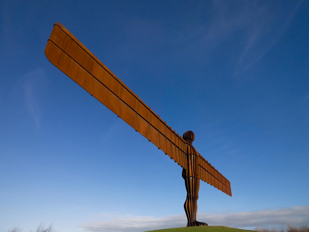 HistoricEngland's tweet image. Happy Birthday to the Angel of the North, whose wings first spread on this day in 1998.

Seen by millions of people each year, it celebrates the industrial heritage of the area.

Nominate it for #100Places bit.ly/2EqI5MN

#Angel20