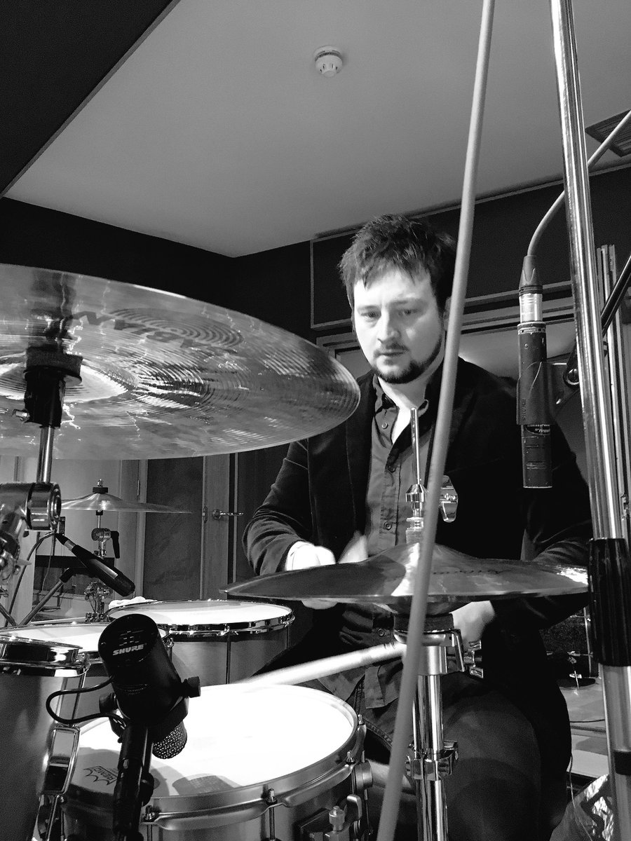 Sylvandermusic's tweet image. Some people make guns and bombs. We make music ✌️ @drums_jay