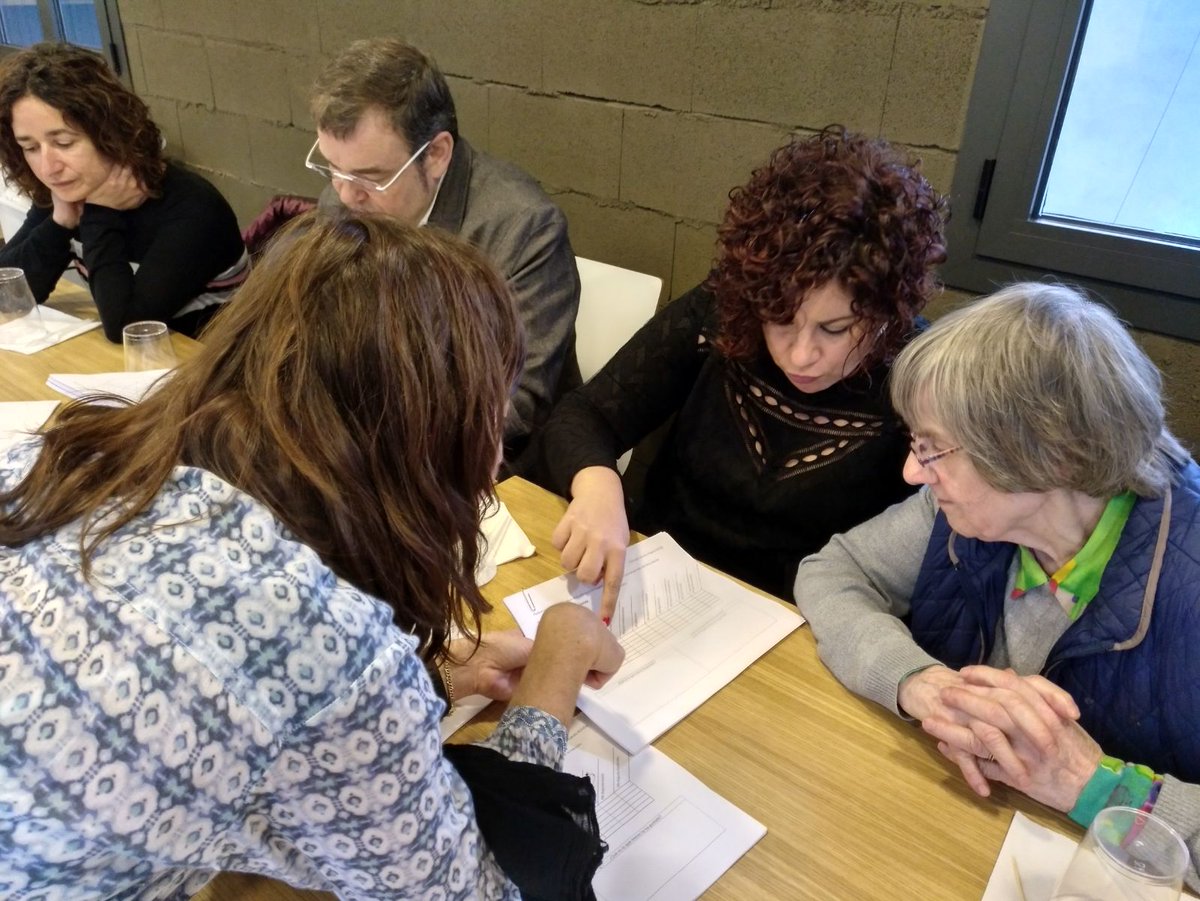 grupo_ssi's tweet photo. Sesiones de pre-cata con una de nuestras usuarias del #SAD que se ha animado a participar 👏👏
Proyecto #Alivida avanza
@tecnalia @BizkarraPan @leartiker #Harakai https://t.co/nxokc1iPYs