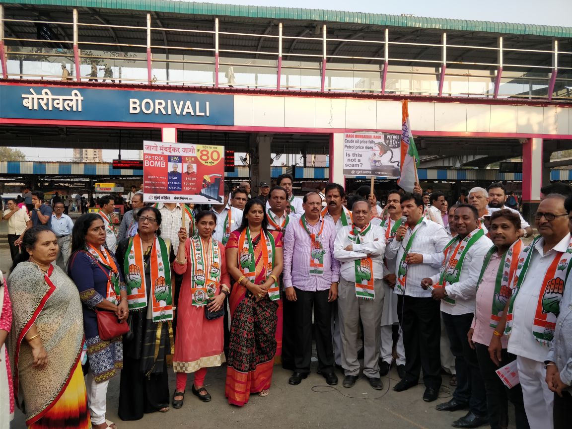 Participated in #JanJagrutiAndolan  protest at Borivali Station against sky rocketing prices of diesel , petrol & gas which has impacted normal life of civilians ..massive participation from locals and party members to make dumb & deaf gov realise their #fuelloot @sanjaynirupam