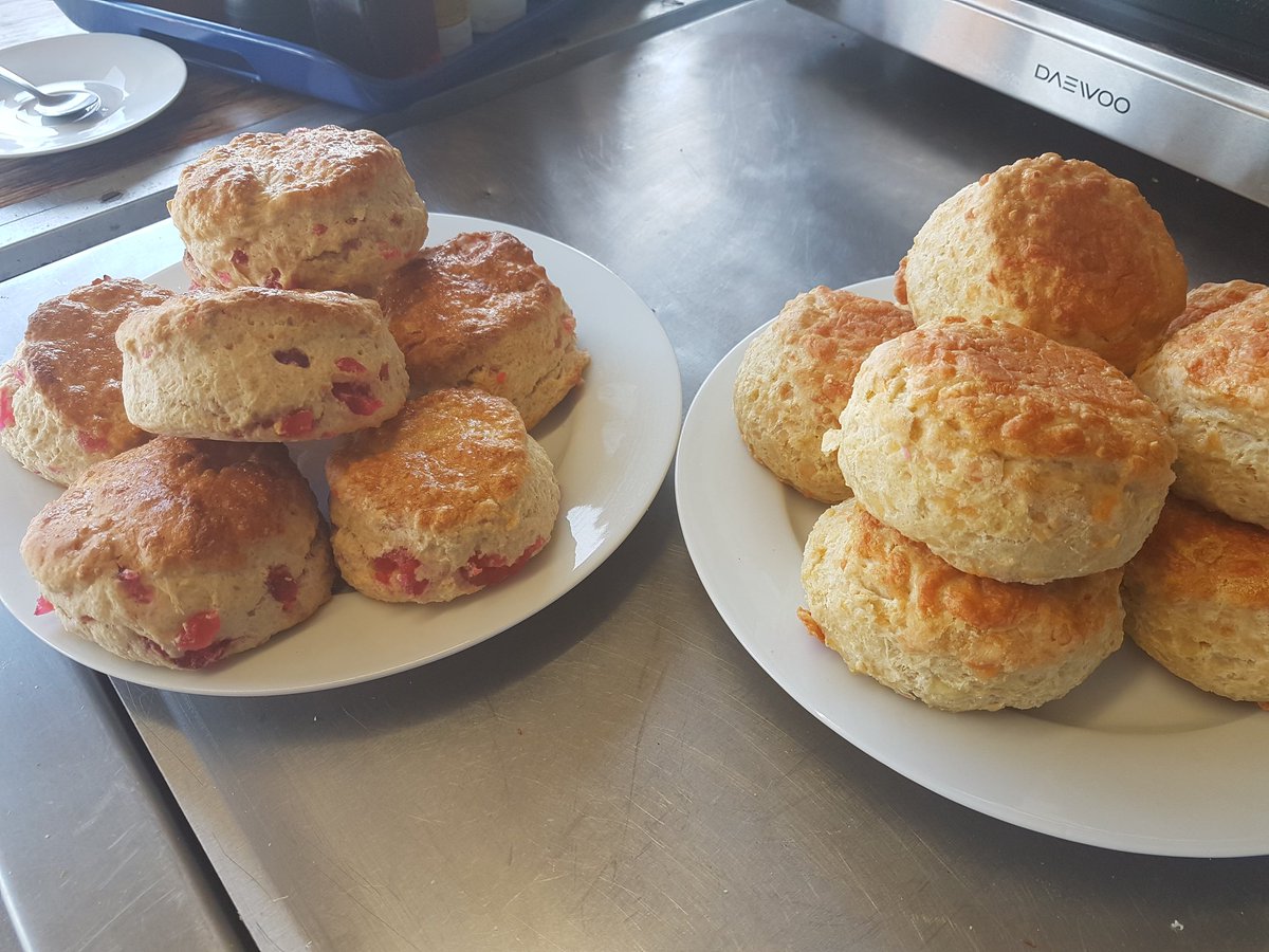 Through the gate tweet media