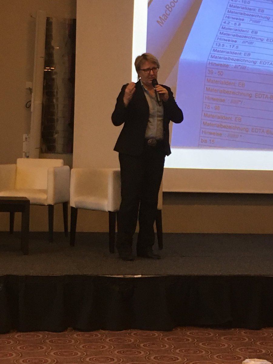 MirjamBauer's tweet photo. @ProfThun fordert flächendeckende Architekturen, Regeln + #Standards wie #SNOWMED-CT #LOINC #FHIR via #Digitalminister? #SmartHealthDataNRW https://t.co/eAWBaMjnWI