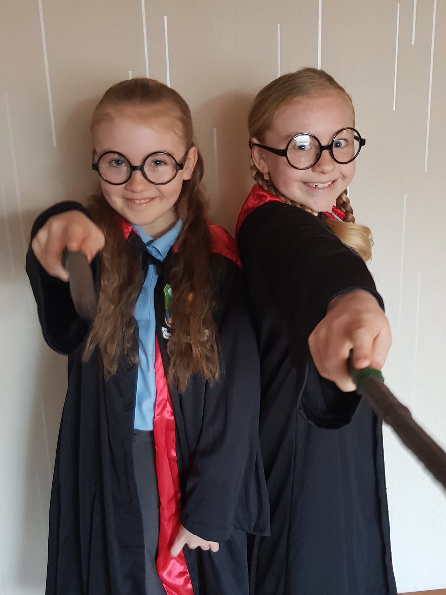 CHewitt1109's tweet photo. All ready for #inspirationday #science and #technology at the Wizarding school of @ShevingtonV https://t.co/IwSX8AlB2E