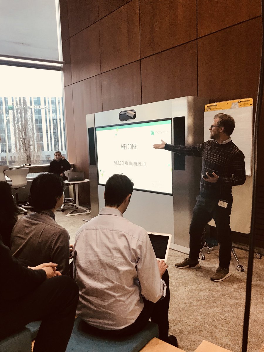 BeMyAppEMEA's tweet image. @mathewbirch kicking things off for #recodingbnpp @BNPParibas #API