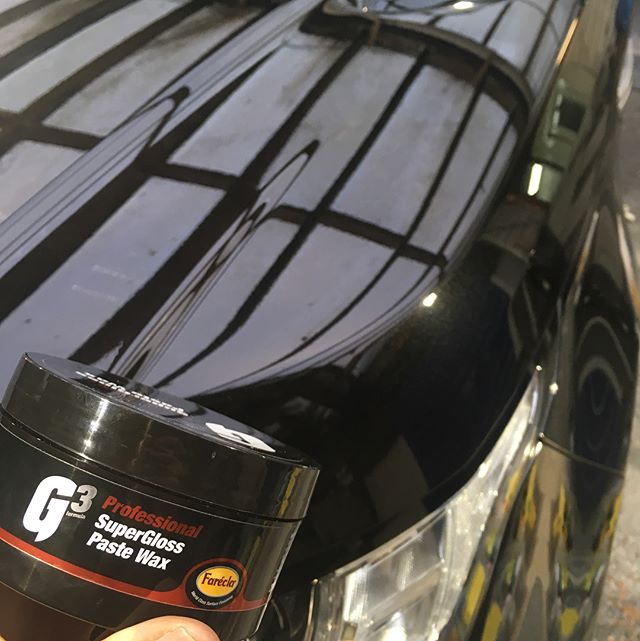 G3Professional's tweet photo. 📷: @true__reflection__ Project Range Rover (exterior machine polish)
Customer's #rangerover in for some body repairs and tidy up, then full decontamination and machine polish.
#bodywork #farecla #fareclag3pro #rupes #devillbiss #sata #octral #refinishing #refinisherlife https://t.co/zqTmTlK3gr