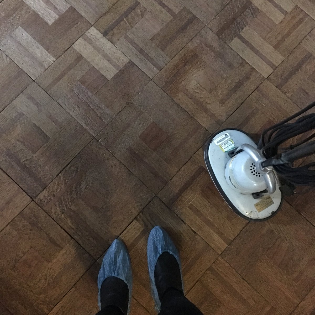 NTFentonHouse's tweet photo. Look at our glorious #parquet flooring 🙌🏼 in the entrance hall. It’s had its first waxing of the year, sterling work by our conservation team #almostreadytoopen https://t.co/Alue1L5y7g
