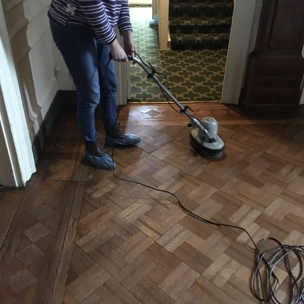 NTFentonHouse's tweet photo. Look at our glorious #parquet flooring 🙌🏼 in the entrance hall. It’s had its first waxing of the year, sterling work by our conservation team #almostreadytoopen https://t.co/Alue1L5y7g