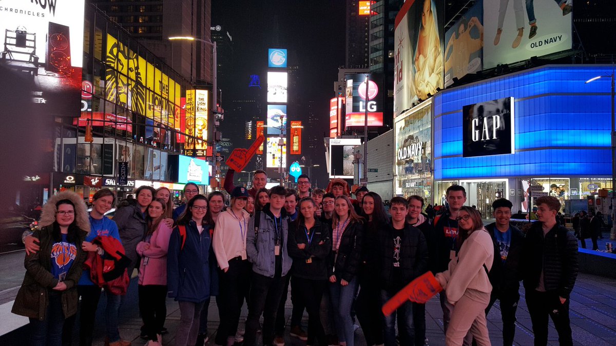 BLOG: Our fifth blog from our Year 11 trip to New York 2018. Visits to Central Park ice-rink, shopping, <a href="/RadioCity/">Radio City</a>  then a Basketball game watching the New York Knicks <a href="/nyknicks/">NEW YORK KNICKS</a>  ow.ly/808930ipMt3  #NewYorkForever #MadeAtBallard
