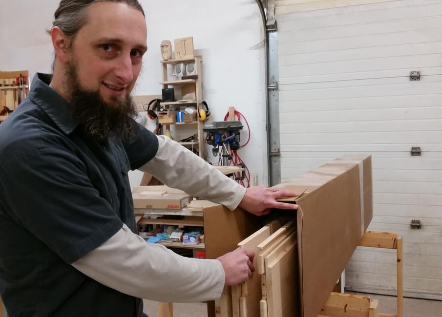 encontactmag's tweet photo. Le Cercueil en Kit à la Ikea, tout droit du Canada! 
C'est avec Jeremy Burrill pour @FiddleheadCo 

Et l'article est à lire ici : 
https://t.co/txbDKNdX9u https://t.co/v1NYpezJA8