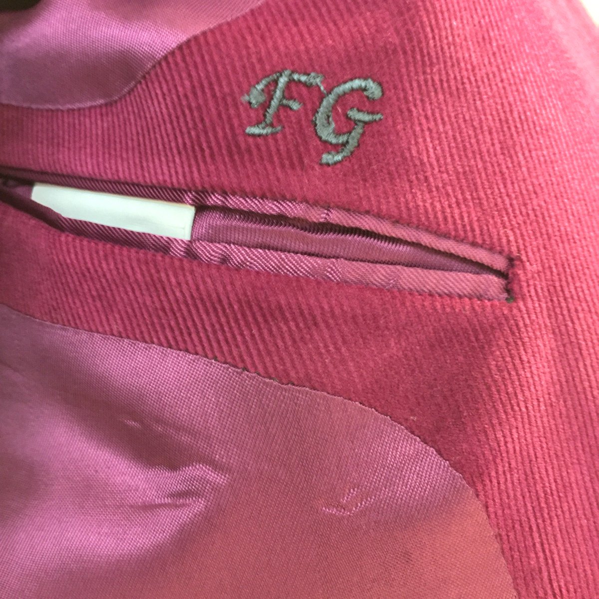MFG_Florence's tweet photo. #303tuscans #ethicalfashion #tocfashionacademytuscany #award #awardingceremony #pittiuomo #pitti93 #pittiimmagine #ethical #fairtrade #sustainable #sustainablefashion #fashion #menswear #mensweardaily #menswearblogger #menstyle #italy #menstyleblogger #company  #mensfashion https://t.co/BdQkZBG9RI