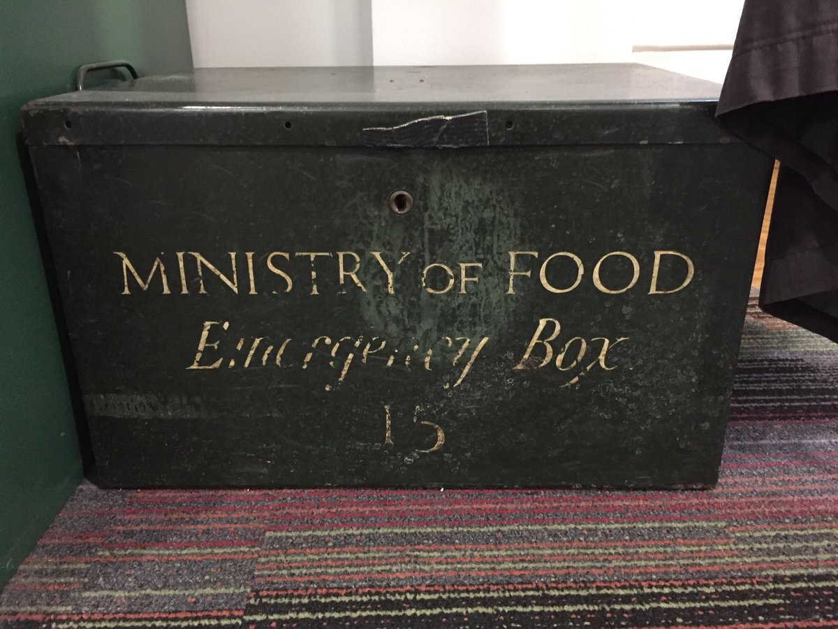 singinghen's tweet image. The @DefraWater team is leaving Nobel House today. Uncovering all kinds of dusty treasures in the general clear out #nobelnostalgia