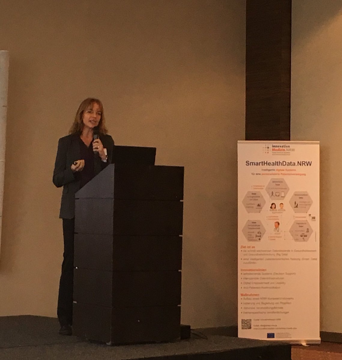 MirjamBauer's tweet photo. Böckmann #SmartHealthDataNRW #Whitepaper: Perspektiven Wissens-/Datenmanagement für #Medizin, Trends + Herausforderungen #Interoperabilität https://t.co/IVoAl3cJtf