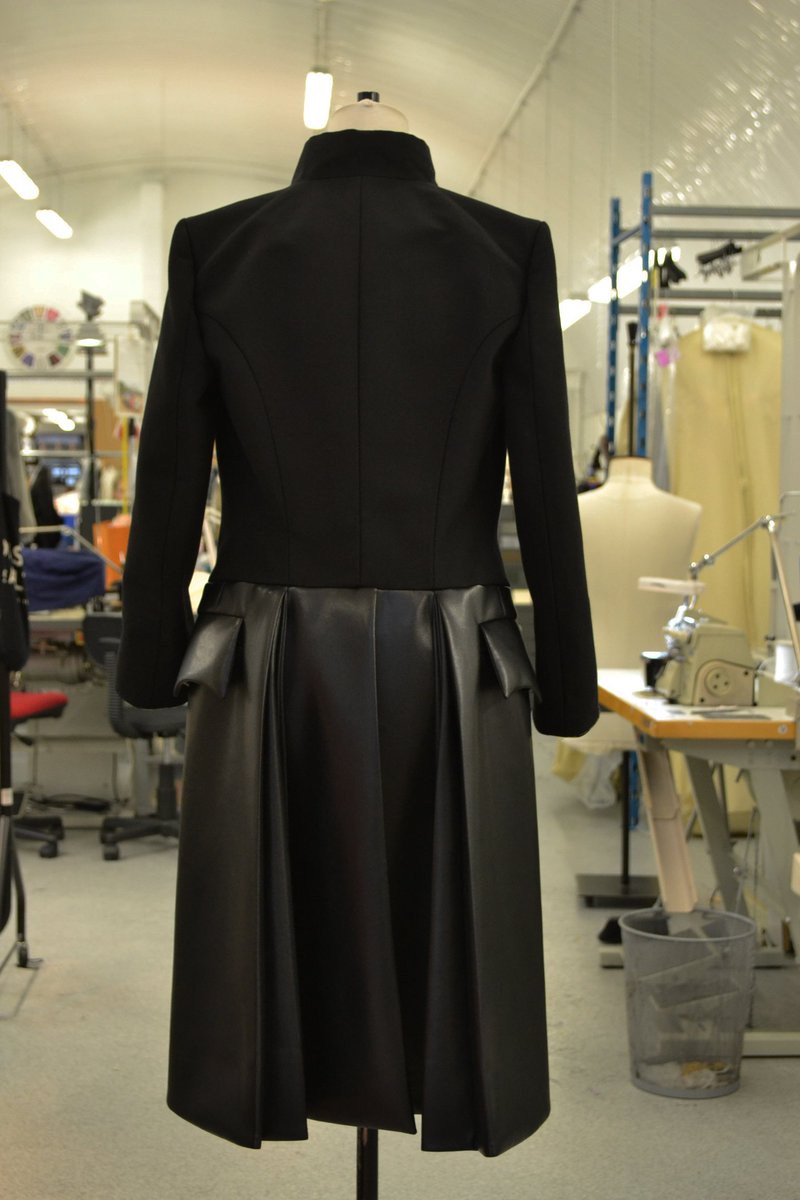 DesignandAlt's tweet photo. Garment of the week @LouisVuitton #DesignerAlterations #JacketAlterations such good tailoring #Inspiring https://t.co/RzbFyy7Hwi