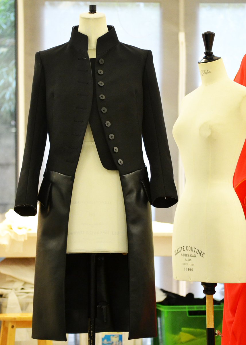 DesignandAlt's tweet photo. Garment of the week @LouisVuitton #DesignerAlterations #JacketAlterations such good tailoring #Inspiring https://t.co/RzbFyy7Hwi