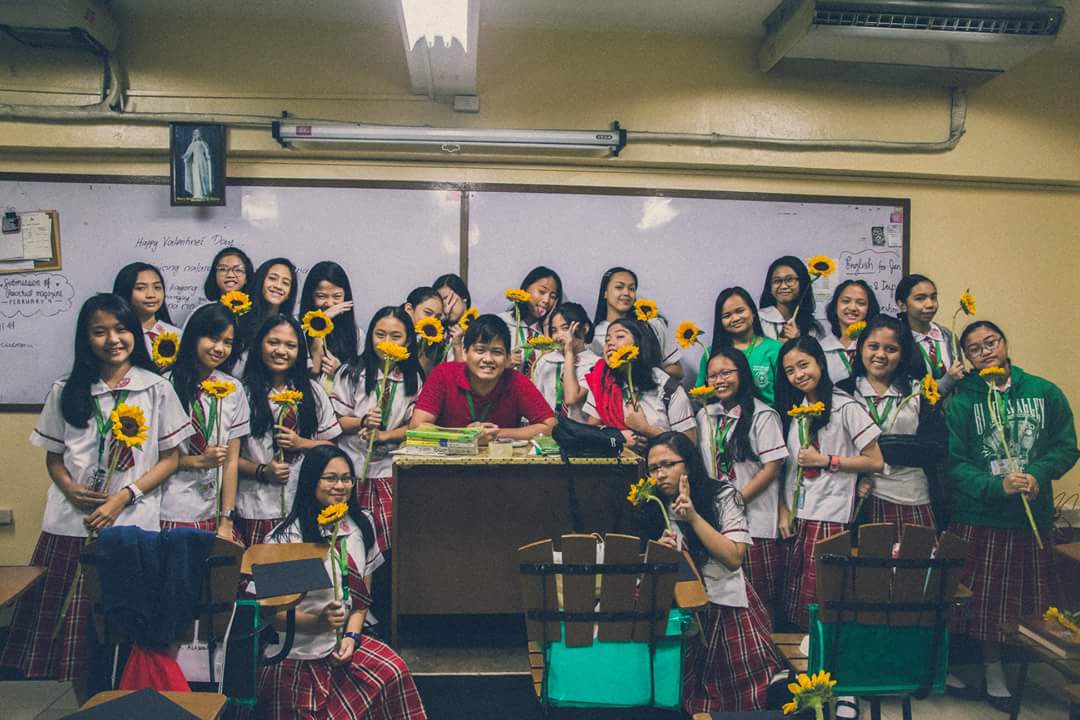 Bhoxzs_Okja's tweet photo. Gusto ko lang naman masaya sila. https://t.co/d947etnr2B