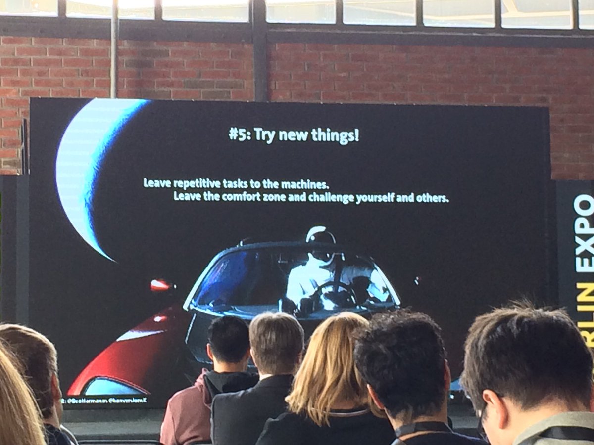 OtsoTolonen's tweet photo. At #ecommerce Berlin. Also in marketing, #AI will replace jobs with repetitive tasks. Become a generalist and not a specialist. https://t.co/Z04OGupoSB