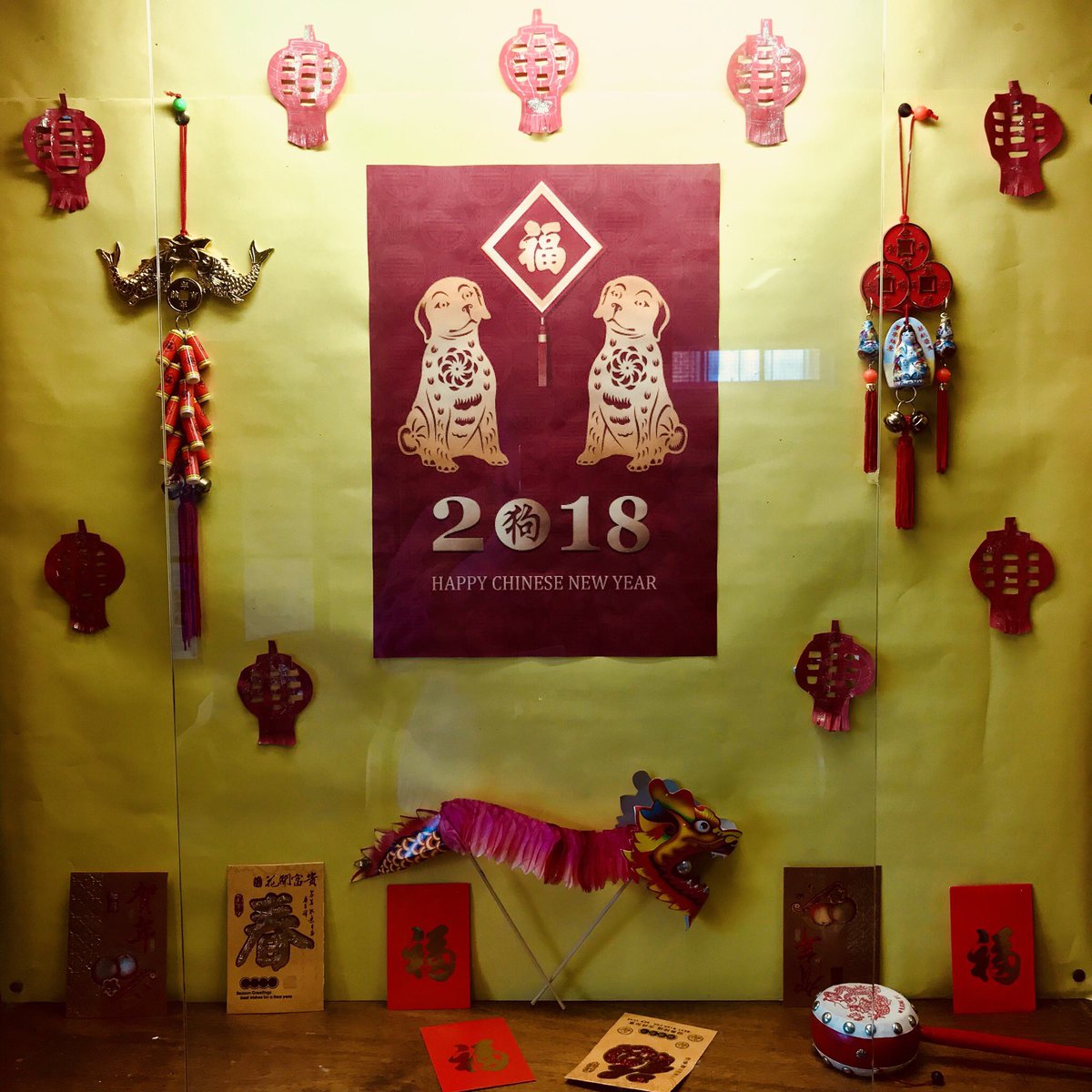 GreenwichLibs's tweet image. Beautiful #ChineseNewYear2018 display at #coldharbourlibrary ready to celebrate in style! @Royal_Greenwich @LDNLibraries #loveyourlibrary