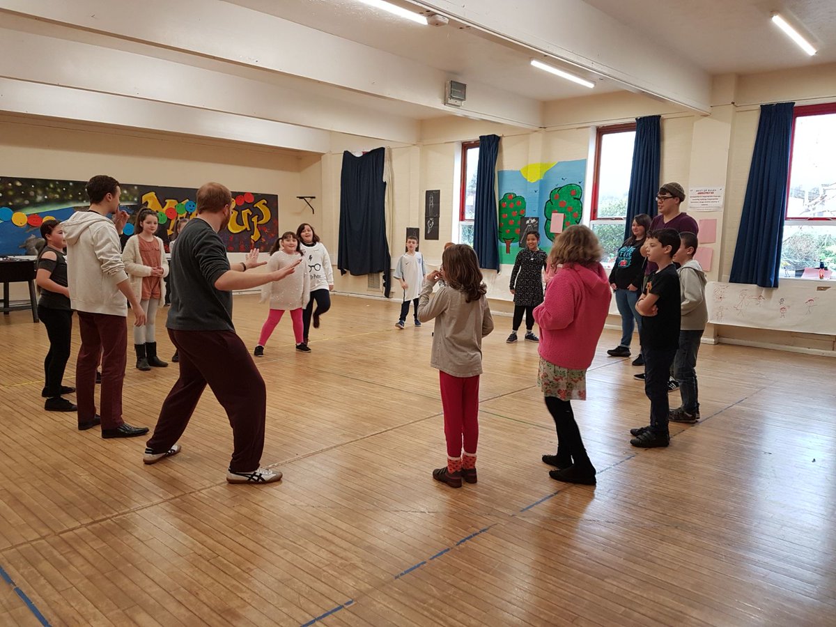 Meetupcommunity's tweet image. Massive thanks to David Whitney and staff from Bury Theatre Royal for an amazing 3 days of drama workshops. Our YP had a great time making models, drawing, acting, writing music lyrics and putting on a play for parents. So proud of our YP.  Thanks @BigLotteryFund #TBFCharity 💖💜