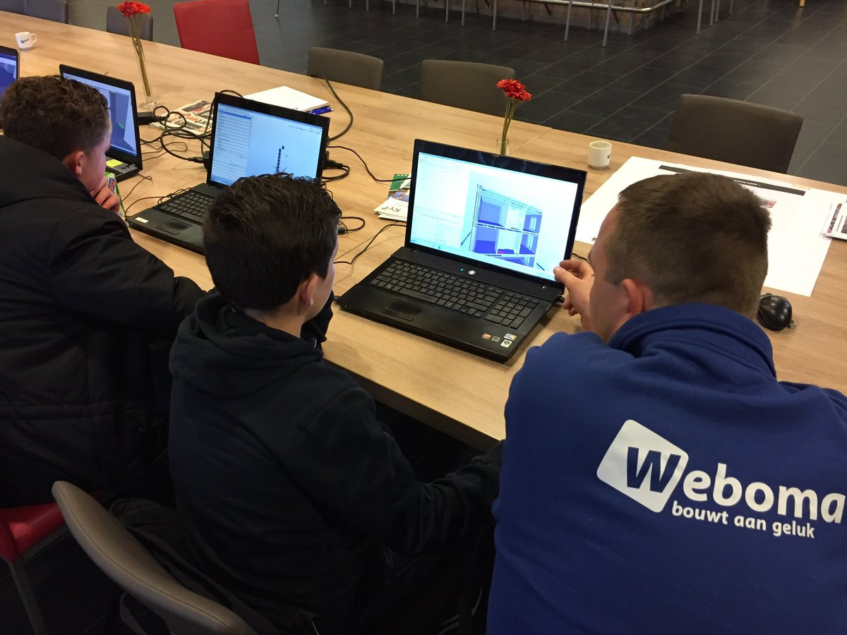 mpoleij's tweet photo. @WestlandOnStage #doedag! Vmbo leerlingen maken kennis met #BIM (3D tekeningen) en gaan het daarna maken @Weboma https://t.co/xo5tL02jJt