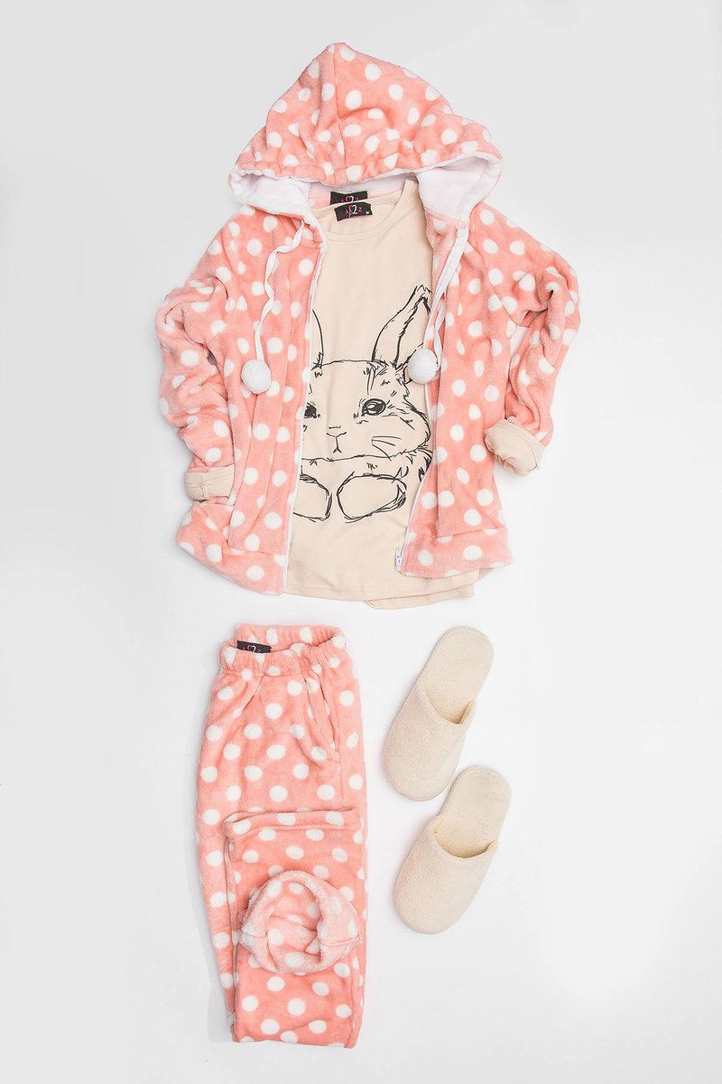 A2zLingerie's tweet photo. Our Offers Still On 😍
Enjoy Valentine With Big SALE 😍😍😍
50% OFF On First Piece On All Pajamas😍💕💕💖💖💖💖 
Hurry up Ladies , It's limited time 😍💕
Finds It In All Our Stores and Our Online Shop 😍😍
https://t.co/xcTQijTUzo
#A2ZValentine #A2ZPink #A2ZLOVE #A2ZHappy #A2Z2018 https://t.co/JGmNbMeHWS