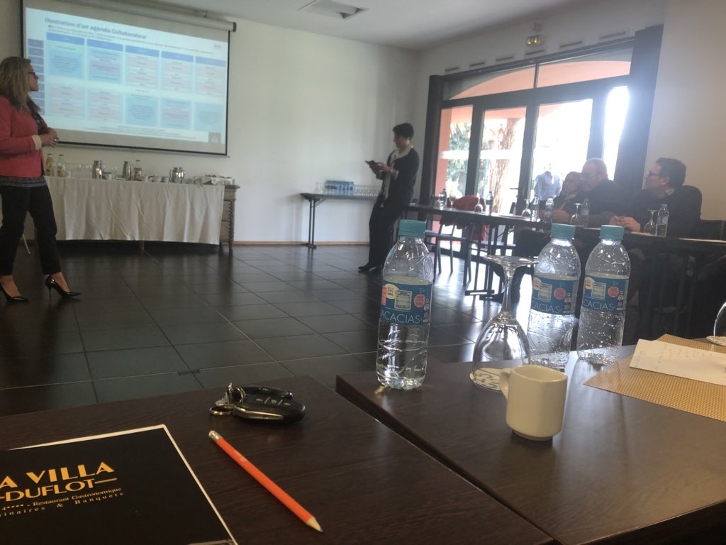 RodriguezleoRTR's tweet photo. En direct Réunion Axa 4PA #capcroissance #enroutepourlaproductivite https://t.co/ImjtQbhA6I