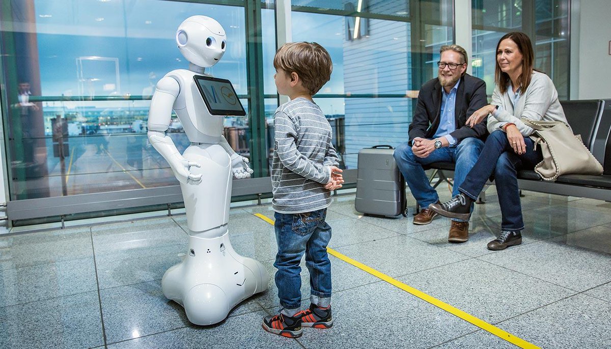 What a day in #Munich at <a href="/MUC_Airport/">Munich Airport</a> - the first German airport with a robot concierge - Josie Pepper! Her capabilities are underpinned by #IBM #Watson #IoT #WatsonIoT cloud-based #AI technologies bit.ly/2BYCuyL