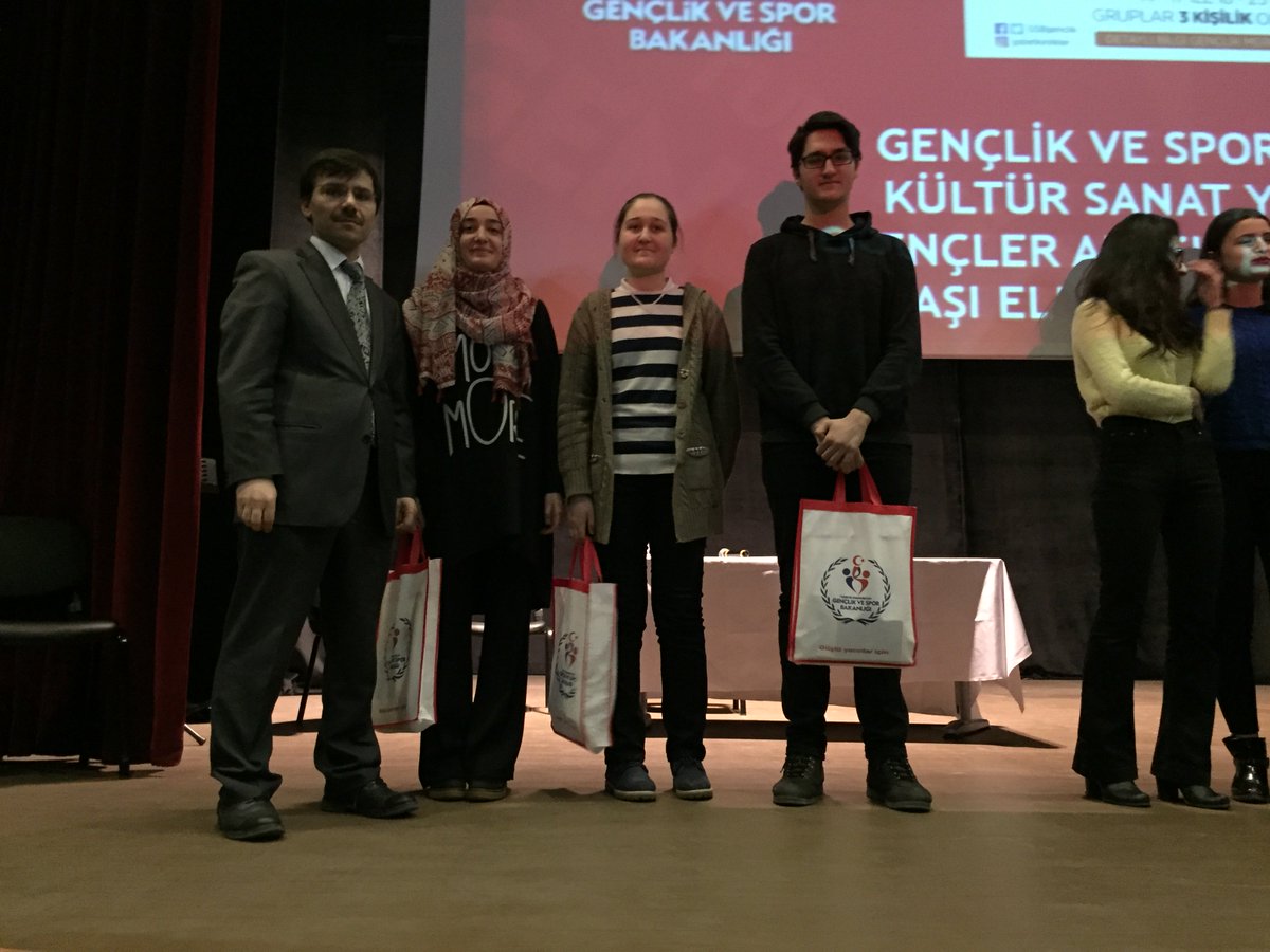 Gençler Arası Bilgi Yarışması 14-17 yaş kategorisinde İlçe Elemeleri sonucunda Ankara'da yapılacak yarışmaya katılacak ekiplerimiz belirlendi. Katılan tüm gençlerimizi tebrik ediyoruz. #KimBilir #KültürSanatYarışmaları