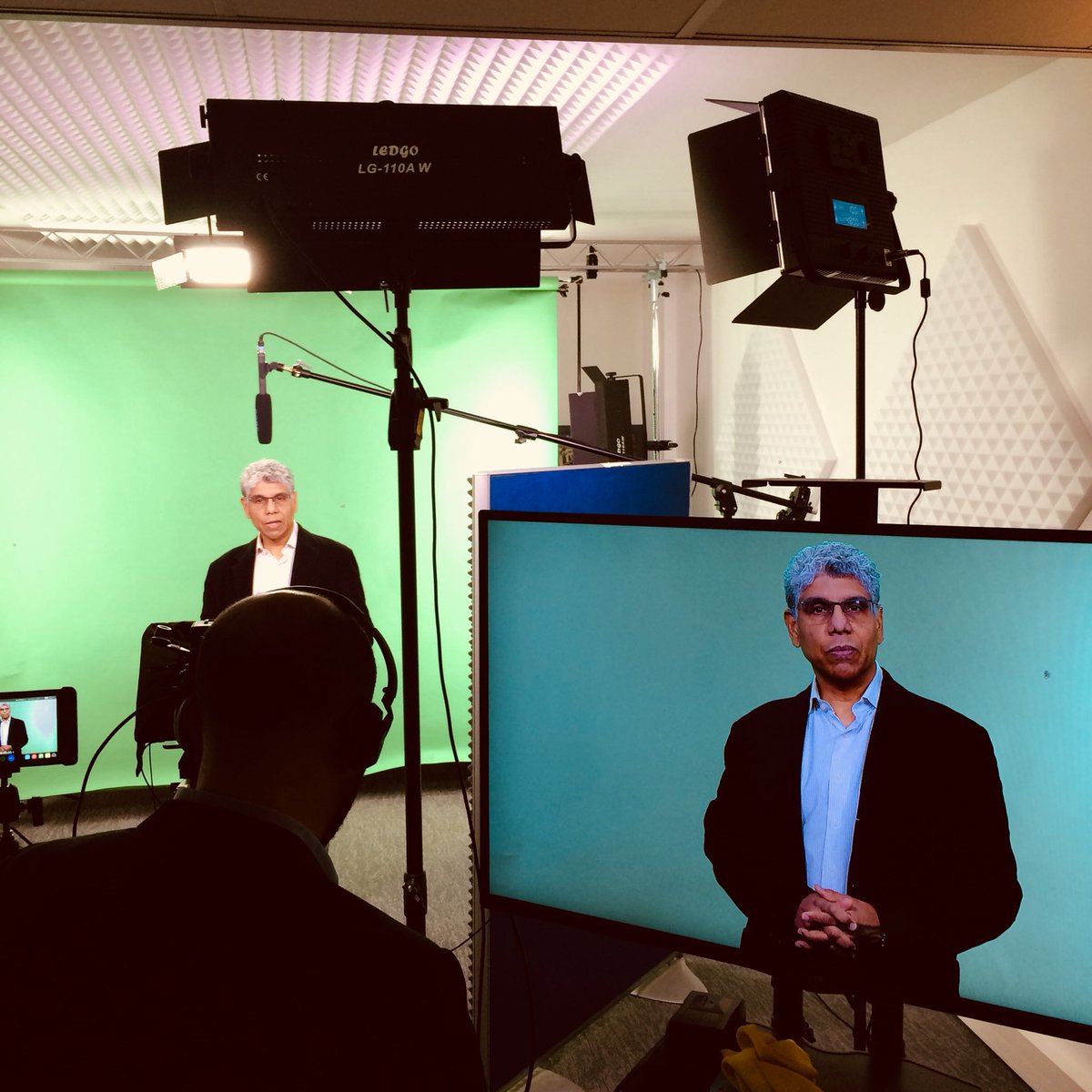 Marina Pere tweet media