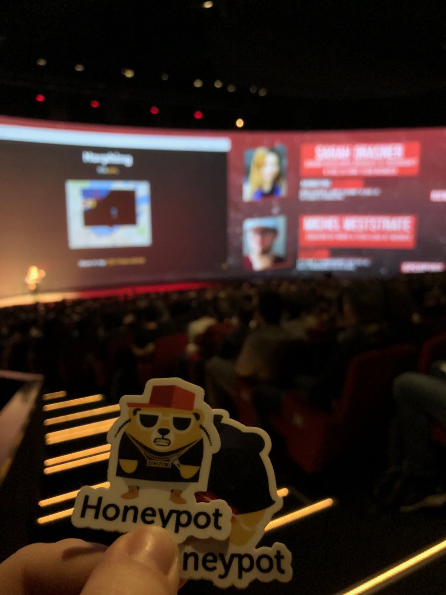 CultRepo's tweet image. Thanks to @sarah_edo for kicking off the #FrontendDeveloperLove❤️ conference! 💥 We could see how elegant is Vue.js in animation #vuejs