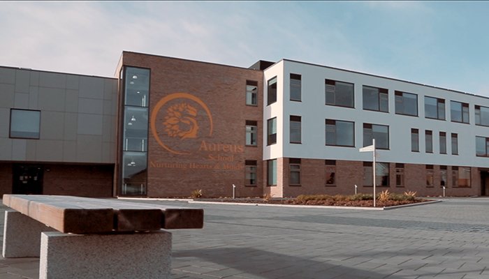 Proud to showcase the success of <a href="/AureusSchool/">Aureus School</a> ! The latest technology at their fingertips. MOVIE: youtu.be/PLQM6g3rD-g