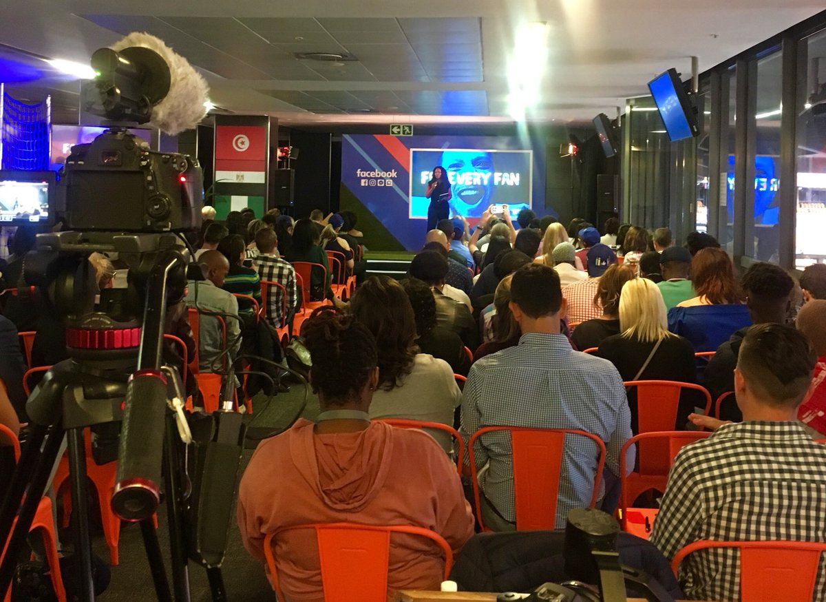 ladychitt's tweet photo. @SimplyCarol8 opening the floor to a insightful presentation @facebook #FifaWC2018 #ForEveryFanJHB #SouthAfrica https://t.co/BV6btRVF7I