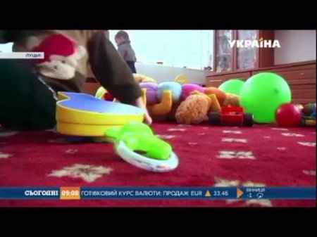 Мати відмовилася забирати свою дитину з лікарні у Луцьку

Хлопчика підлікували, та коли настав час виписувати, по нього ніхто не прийшов. Маля може залишитися сиротою. Продовжать наші кореспонденти.
Цю та інші новини ви можете по #телебудка #видеоновости telebudka.com.ua/ukraine/444289…
