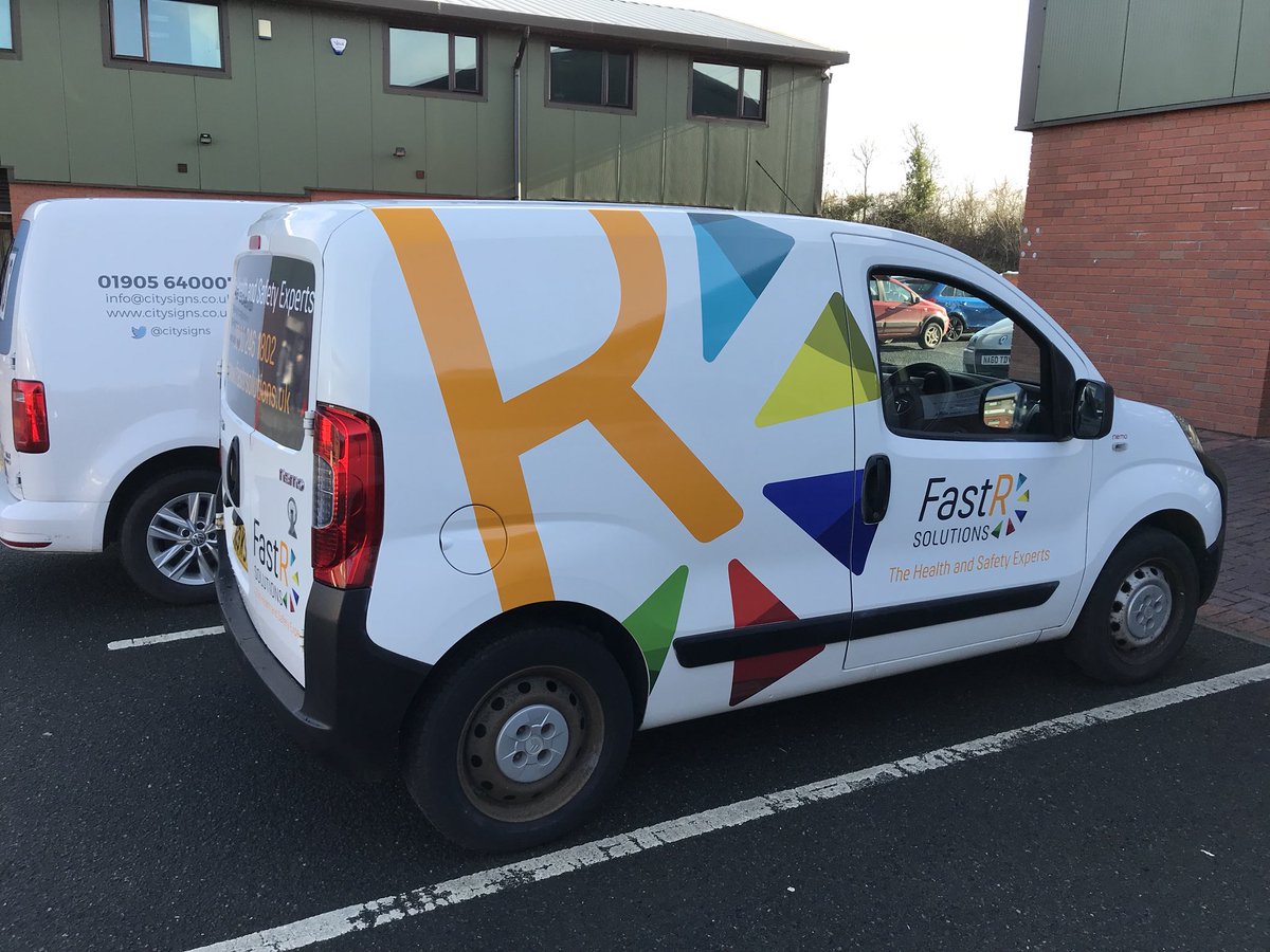 Pimped my ride 😁 thanks to Darren and the crew <a href="/citysigns/">CitySigns</a> for the application and @clear_progress for the design work. #stunning #worcestershirehour #Worcester