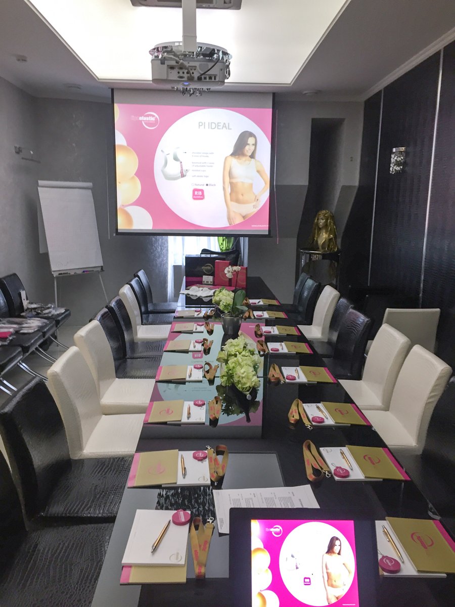 lipoelastic's tweet image. Our sales representatives Lenka and Radim had the honor to train our long-time partner in #Russia 🇨🇿🇷🇺The #training was attended by 15 employees from NIKE-MED Company. We believe that the training was useful 😊 #LIPOELASTIC