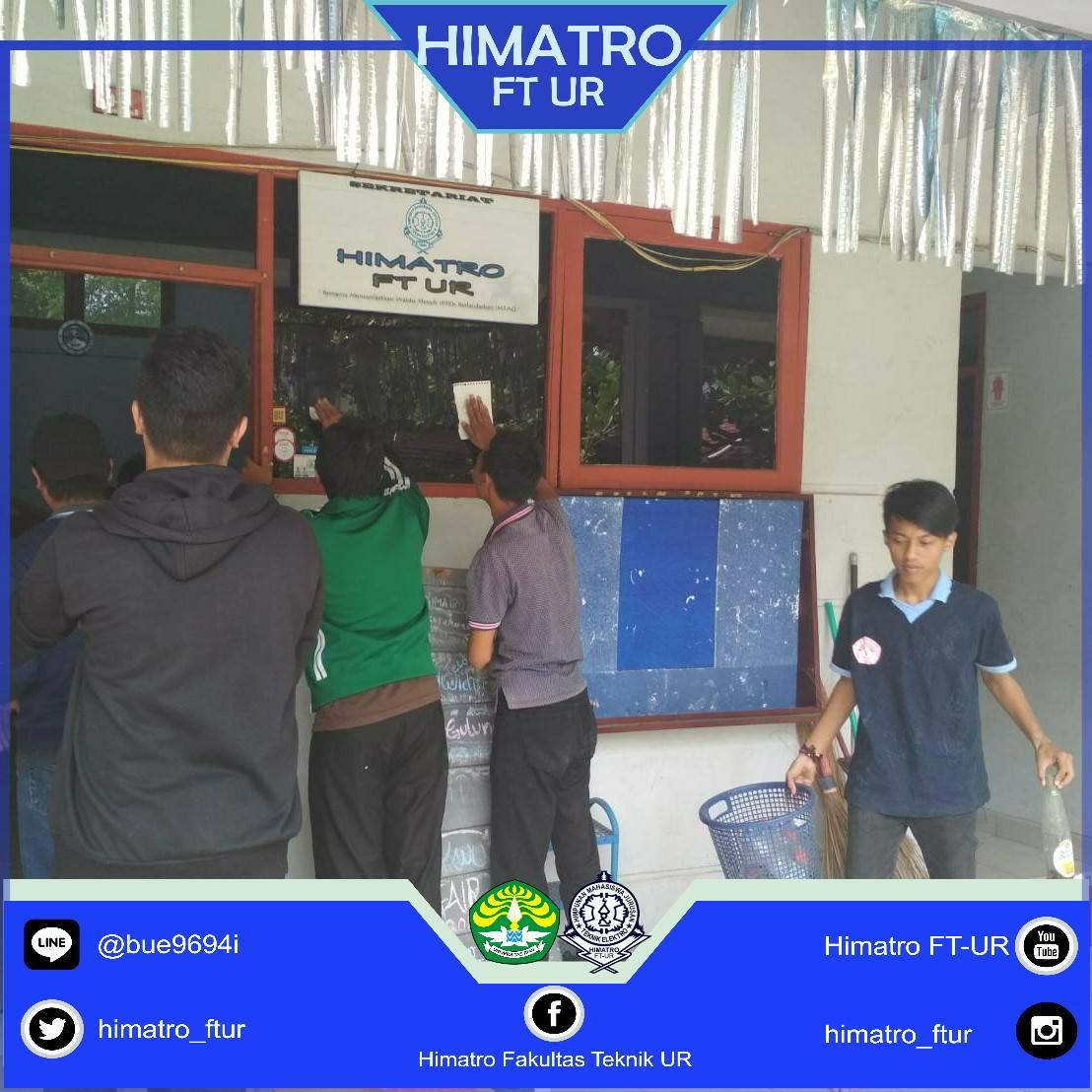 HIMATRO_FTUR's tweet photo. [Himatro_Info]
♢
Minggu, 11 Februari 2018. Kegiatan temu ramah dan gotong royong pengurus Himatro dengan staff magang.
♢ https://t.co/EZ5BvRoIcX