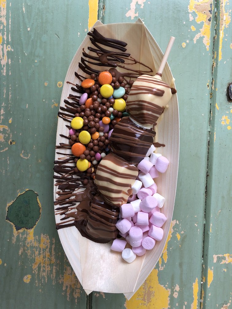 Southbank Centre Food Market (@scfoodmarket) on Twitter photo Delicious fruit covered in the best belgian chocolate ever? Yes please! Find <a href="/chocofruituk/">Choco Fruit</a> at <a href="/SCFoodMarket/">Southbank Centre Food Market</a> this weekend ❤️
They also have a selection of beautiful cakes!
#chocofruit #sweets #scfoodmarket #southbankcentre #Traders #streetfood #foodies Delicious fruit covered in the best belgian chocolate ever? Yes please! Find <a href="/chocofruituk/">Choco Fruit</a> at <a href="/SCFoodMarket/">Southbank Centre Food Market</a> this weekend ❤️
They also have a selection of beautiful cakes!
#chocofruit #sweets #scfoodmarket #southbankcentre #Traders #streetfood #foodies