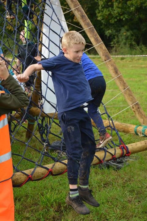 6thGosCubs's tweet photo. #tbt to our muddy day @ridgerunnerocr team builidng, mud, and oh, did we mention mud? @HampshireScouts #outdooradventure https://t.co/vX0B3QSTyN
