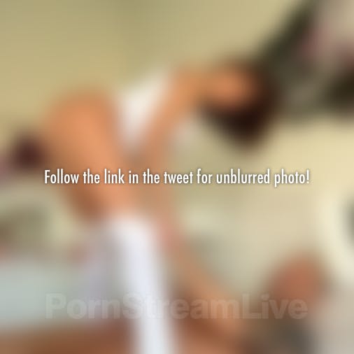 I've posted something on my fan page! Check out now -> https://t.co/JXwszilNUS https://t.co/HuVrBjyu