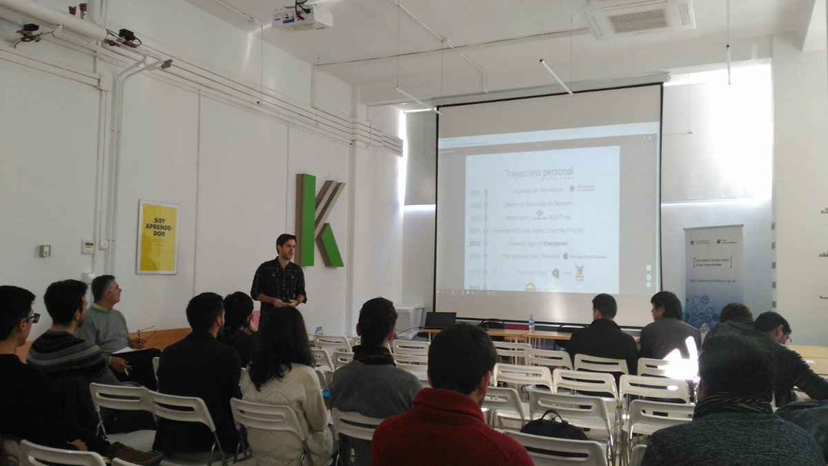 UGRemprendedora's tweet image. Tenemos en la #RutaEmprendedora a @EverywareTech @Pharmamel_ES @Conecta13 simultaneamente en @BreakerUgr y CTT 🙂👏Grandes experiencias que os pueden servir en vuestra andadura emprendedora #investigadores #investigadoras 👌