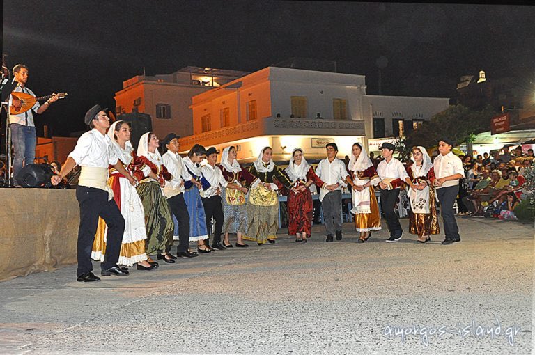Τα πανηγύρια της Αμοργού αποτελούν χρόνια τώρα πόλο έλξης για χιλιάδες επισκέπτες!
Μάθετε τα πάντα για τα ήθη &amp; τα έθιμα του τόπου μας &amp; γίνεται ένα με τους ντόπιους σε κάθε μεγάλη γιορτή...
Ταξιδέψτε στην υπέροχη γεύση της ψημένης &amp; γνωρίστε τον παραδοσιακό τρόπο παρασκευής της!